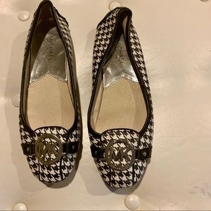 Michael Kors Houndstooth Ballet Flats Sz 7